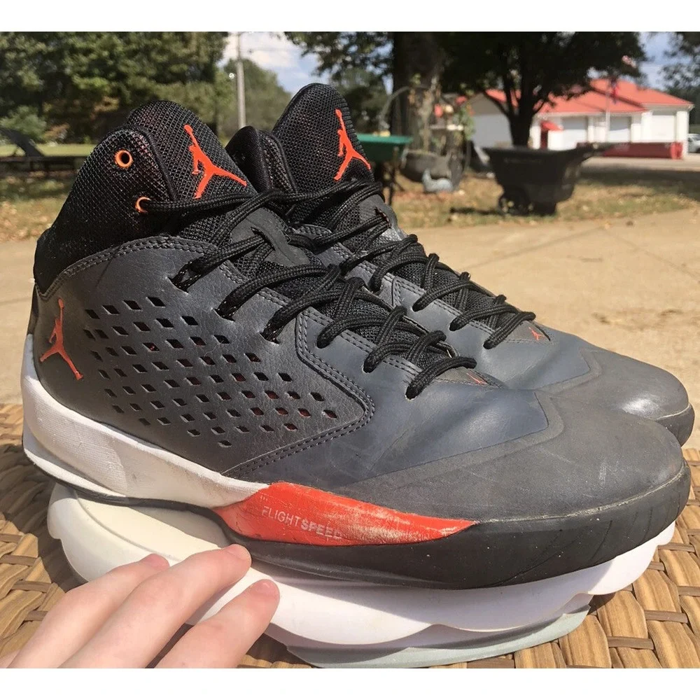 Vintage 2015 Jordan Rising High Metallic Hematite Basketball Shoes Black 11.5